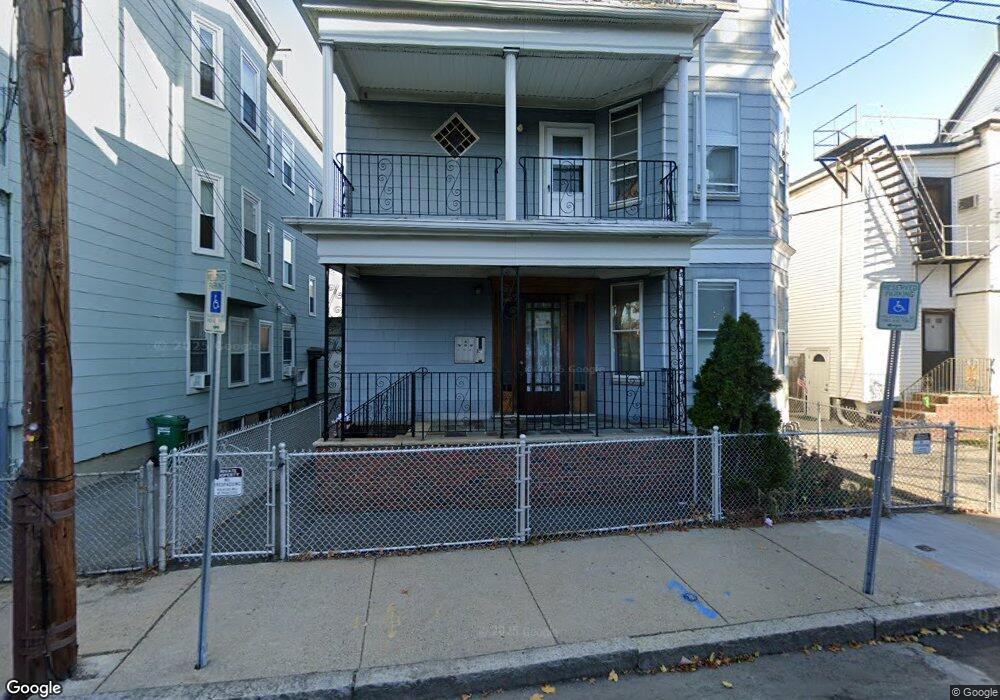 10 Hamlin St, Cambridge, MA 02141 - photo 1