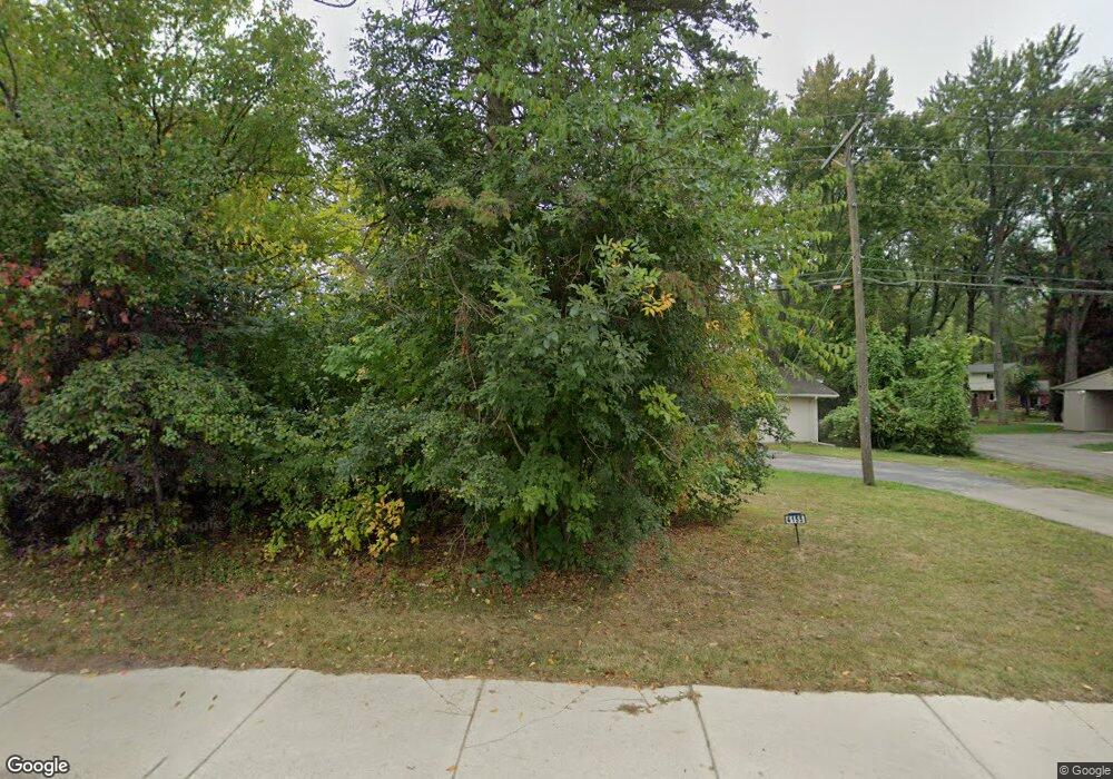 4155 Quarton Rd, Bloomfield Hills, MI 48301 - photo 1