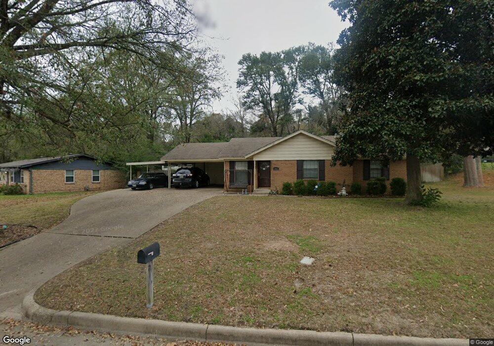 1401 Woodland Hills Dr, Tyler, TX 75701 - photo 1