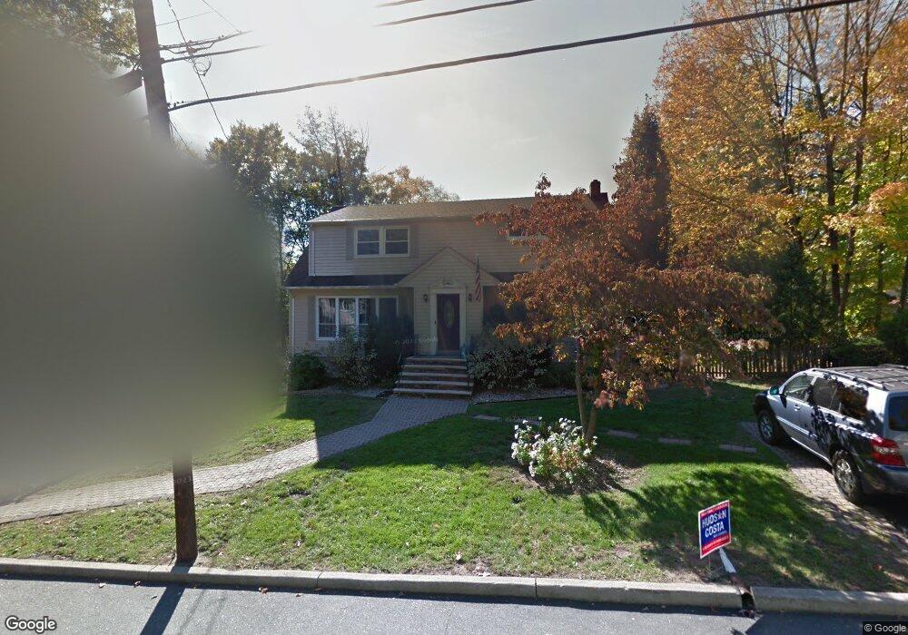 77 Star Lake Rd, Bloomingdale, NJ 07403 - photo 1