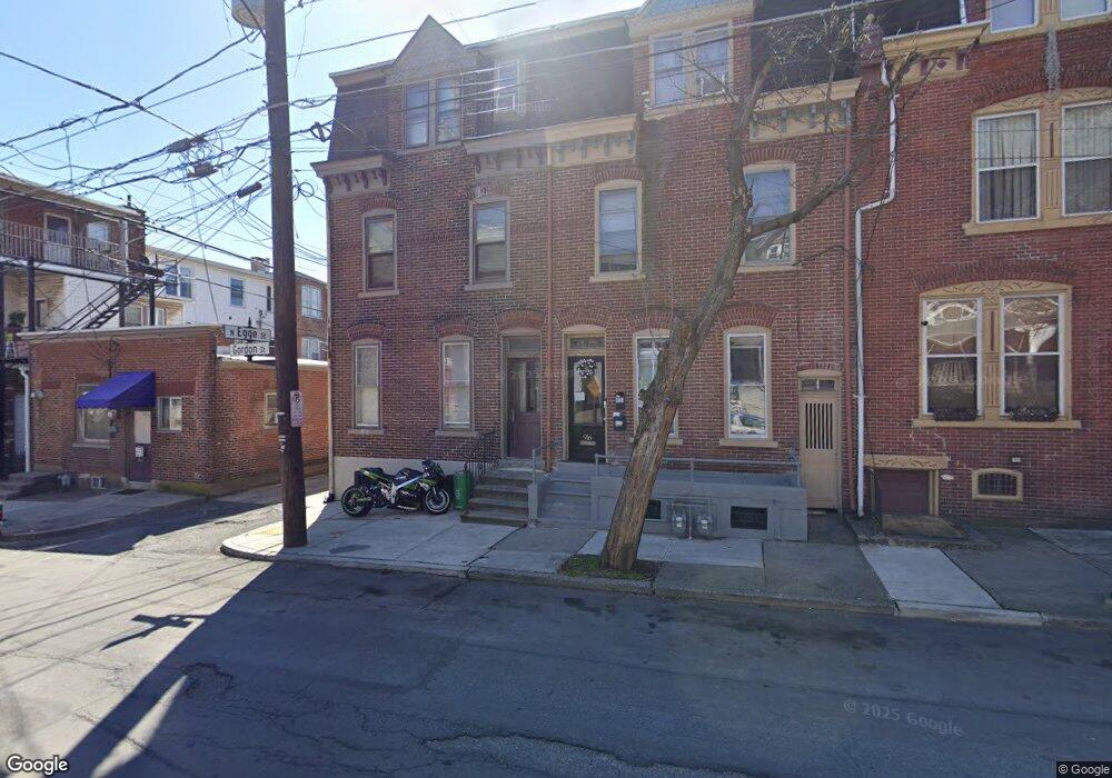 914 W Gordon St, Allentown, PA 18102 - photo 1