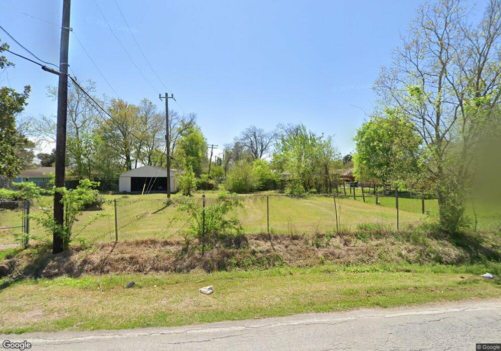 722 E Whitney St, Houston, TX 77022 - photo 1