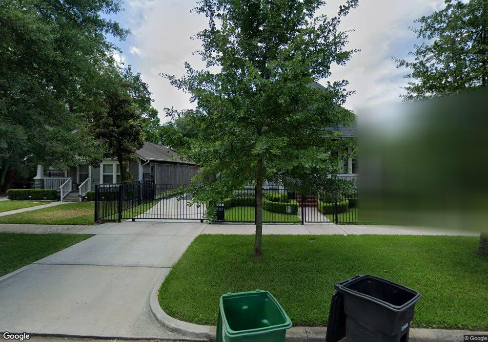 736 E 7 1 2, Houston, TX 77007 - photo 1