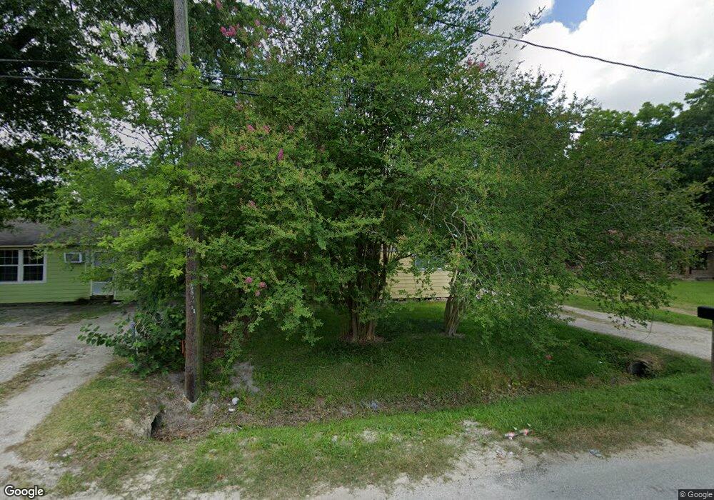 6805 Ezzard Charles Ln, Houston, TX 77091 - photo 1