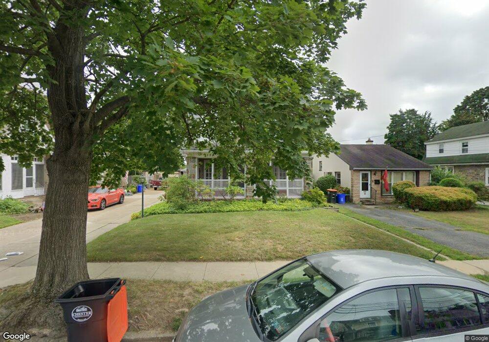 123 E Parkway Ave, Chester, PA 19013 - photo 1