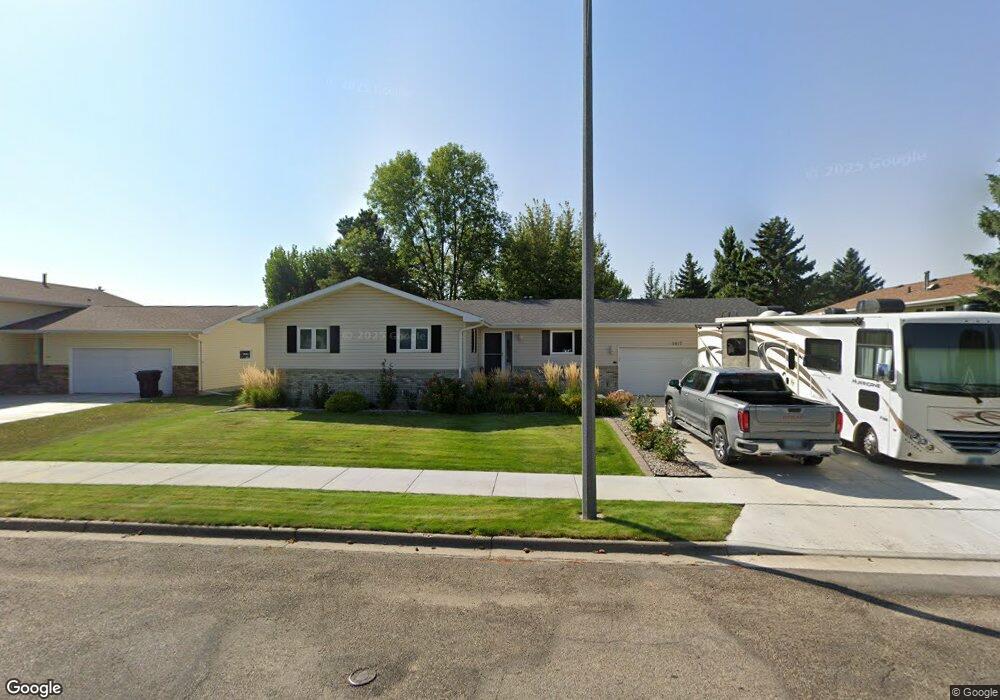 2417 14th Ave W, Williston, ND 58801 - photo 1