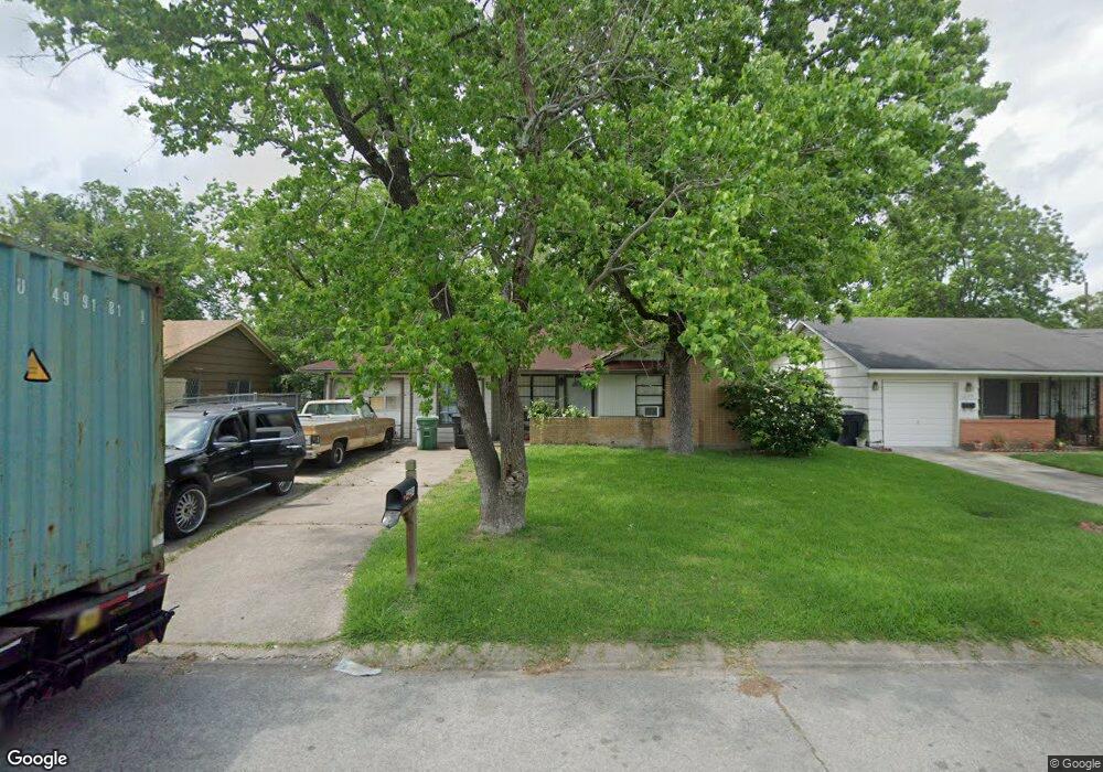 7251 Lakewood Dr, Houston, TX 77016 - photo 1