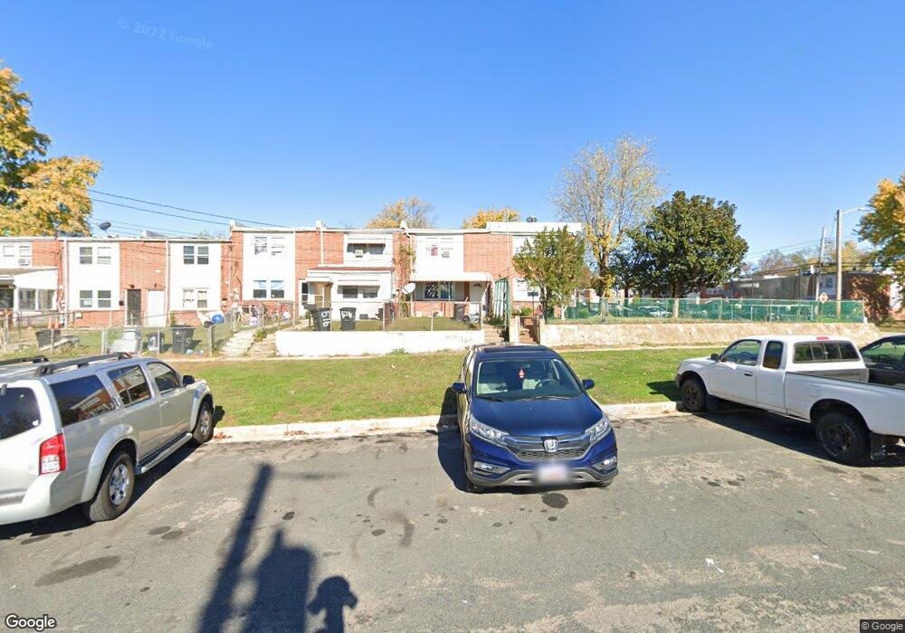 518 Carlsbad Ct, Halethorpe, MD 21227 - photo 1