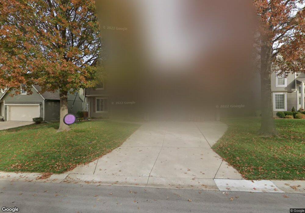 5417 Chouteau St, Shawnee, KS 66226 - photo 1