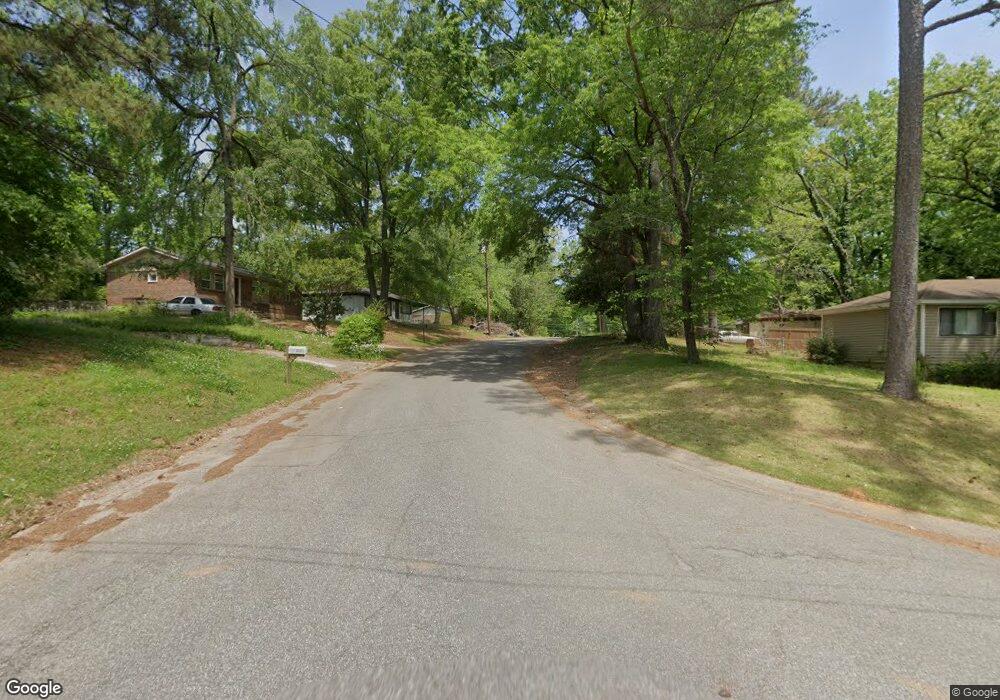 301 Argonne Dr NE, Center Point, AL 35215 - photo 1