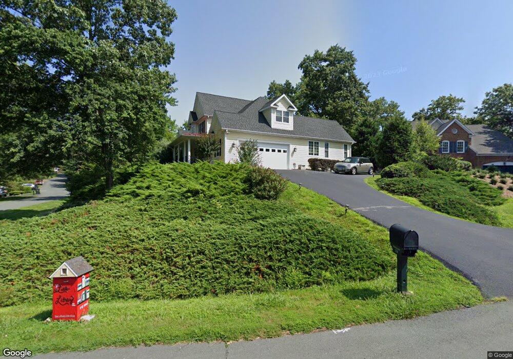 1318 Pendleton Ct, Charlottesville, VA 22901 - photo 1