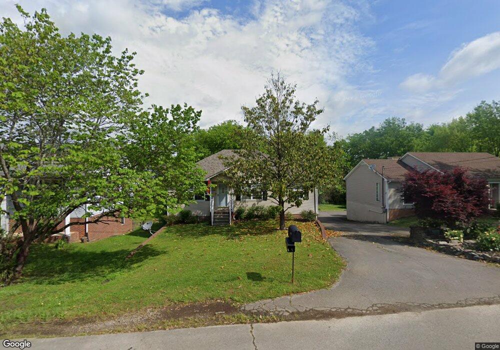 230 Valley Dr, Columbia, TN 38401 - photo 1