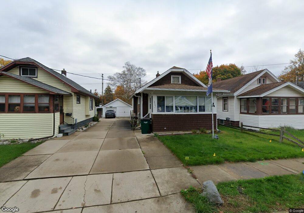 2305 Forest Ave, Lansing, MI 48910 - photo 1