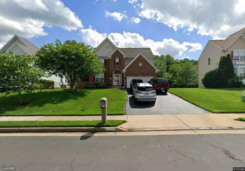 5981 Tapestry Dr, Woodbridge, VA 22193 - photo 1