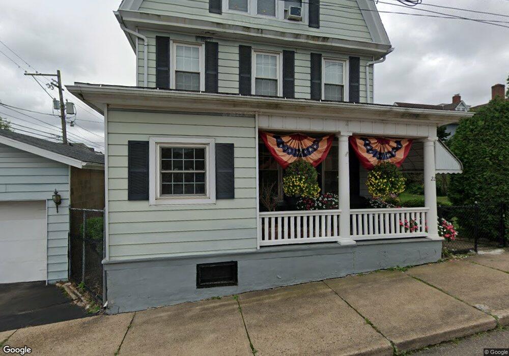 222 W Holly St, Hazleton, PA 18201 - photo 1