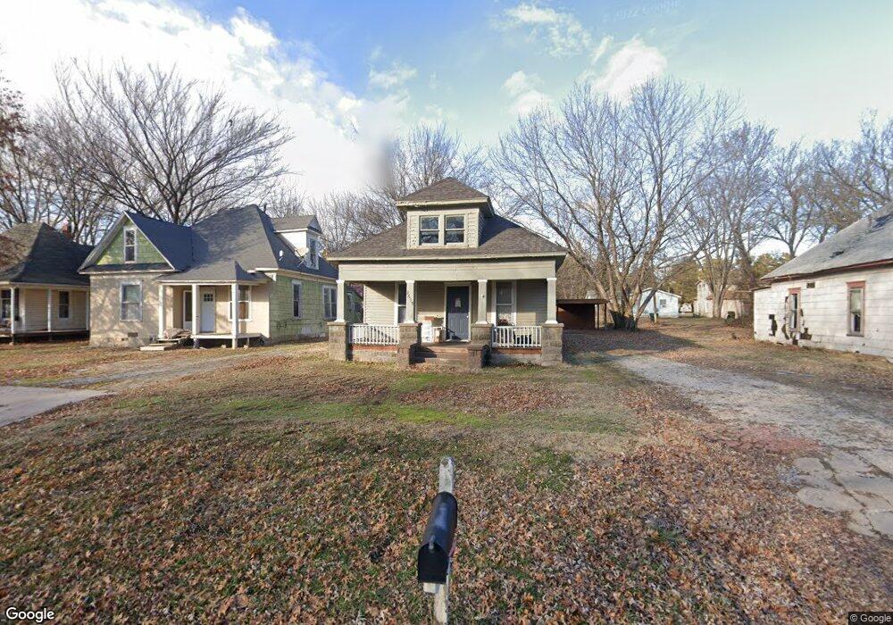 2635 Chess Ave, Parsons, KS 67357 - photo 1