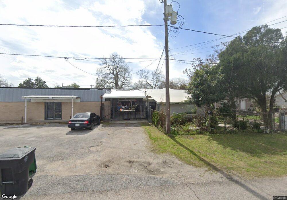 3816 Caplin St, Houston, TX 77026 - photo 1
