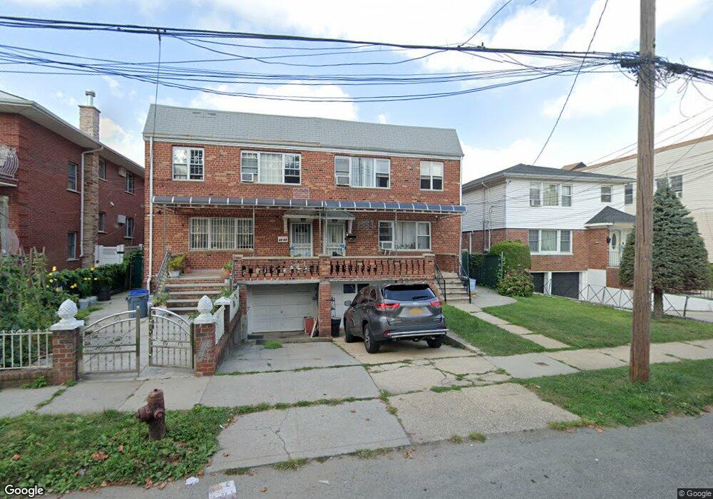 4352 166th St, Flushing, NY 11358 - photo 1