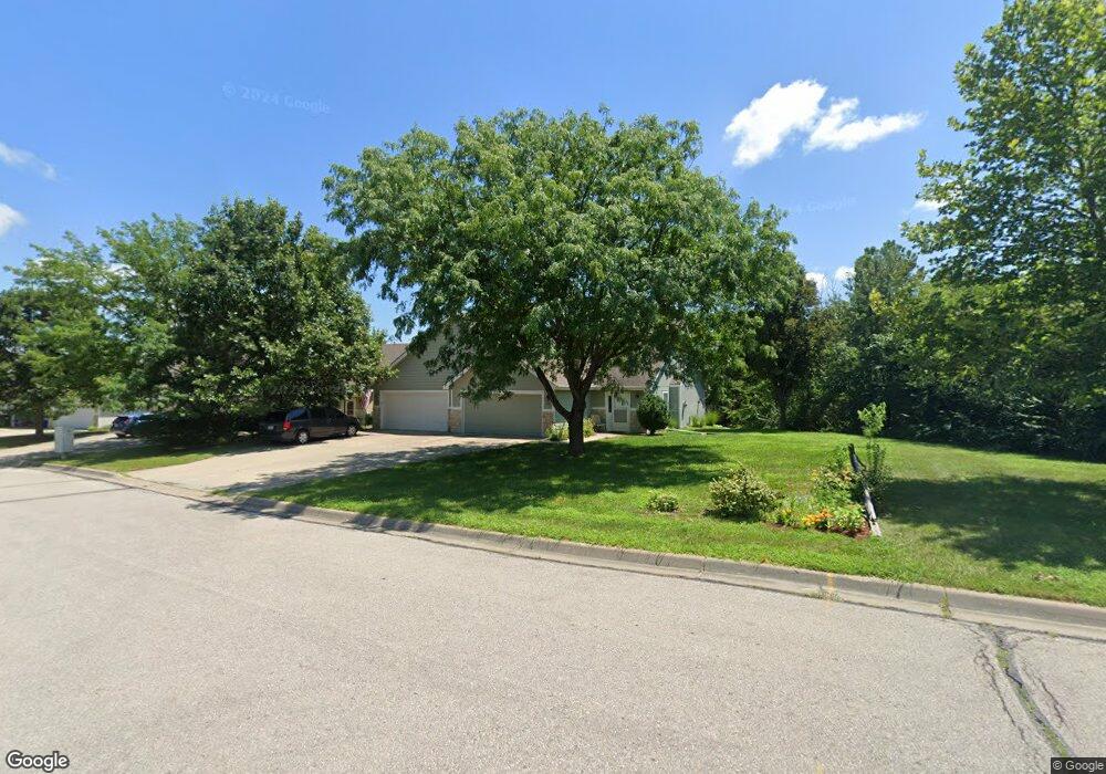 826 N Fieldstone Dr, Lawrence, KS 66049 - photo 1