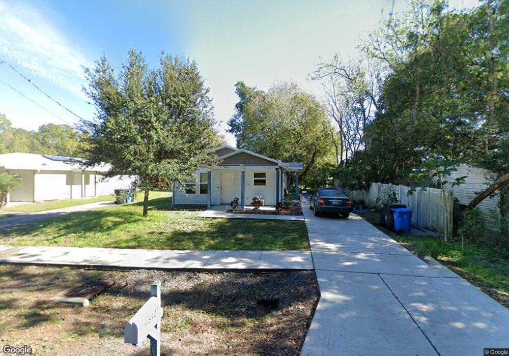 8407 Radio Ln, Tampa, FL 33619 - photo 1