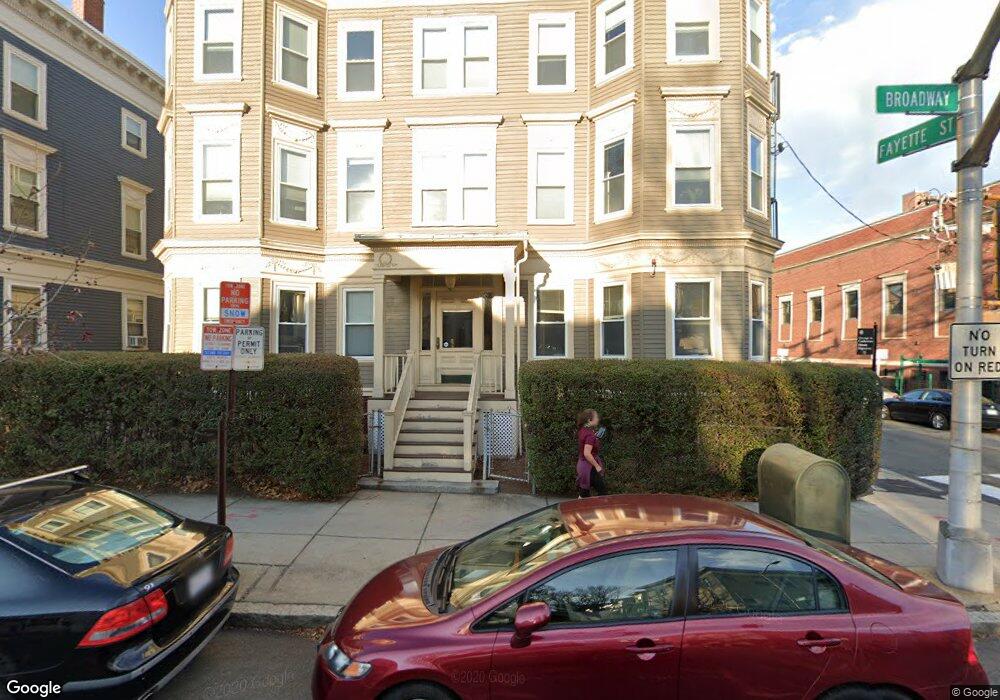 371 Broadway unit 3, Cambridge, MA 02139 - photo 1