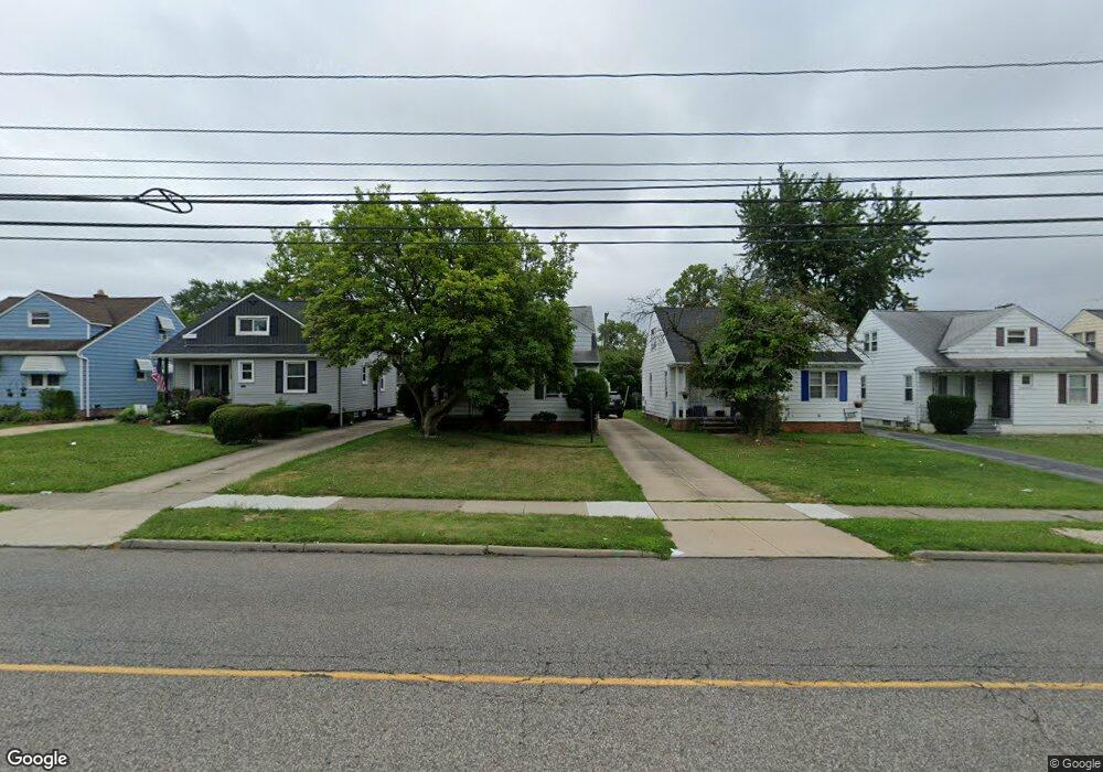 19908 Libby Rd, Maple Heights, OH 44137 - photo 1