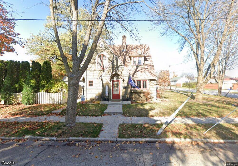 2002 28th St, Two Rivers, WI 54241 - photo 1