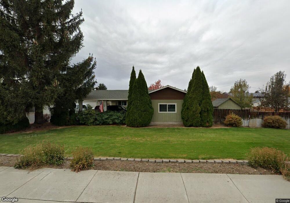 2023 SW 23rd St, Redmond, OR 97756 - photo 1