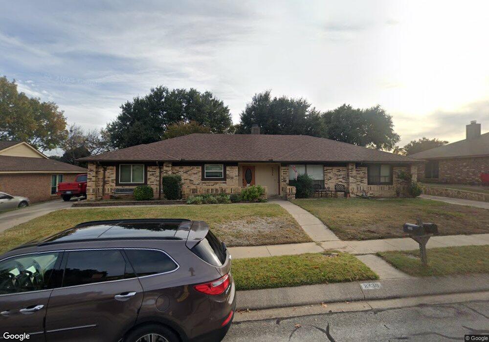 2336 Oakmont Dr, Bedford, TX 76022 - photo 1