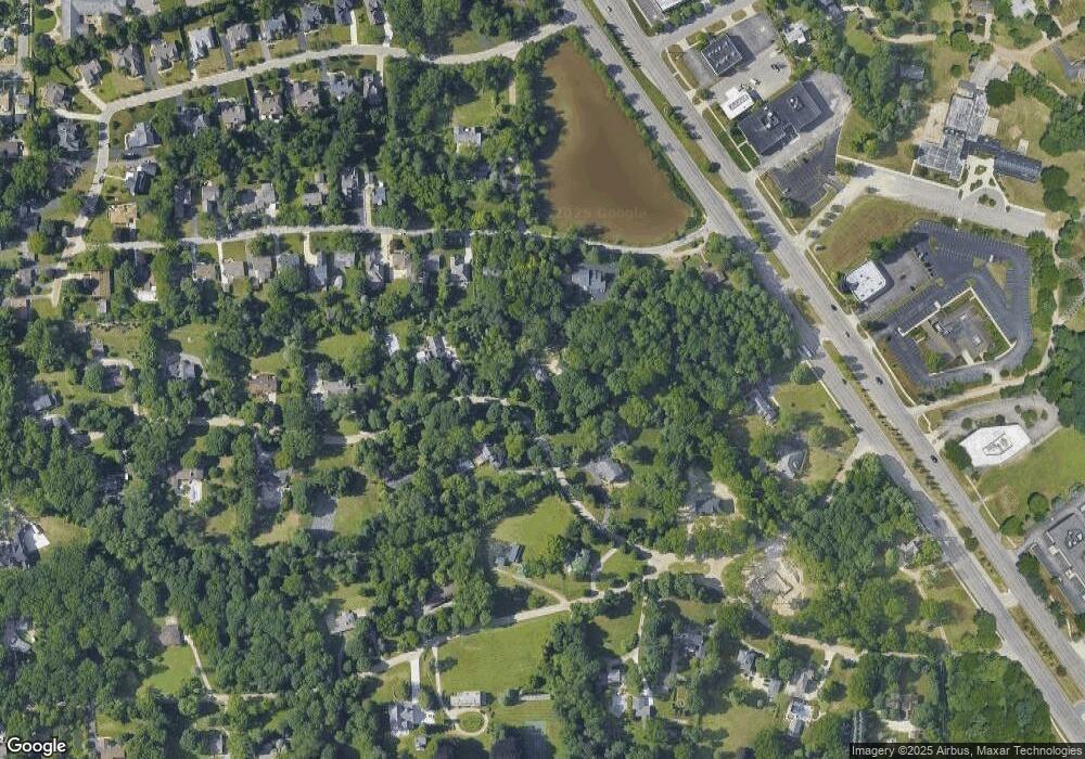 124 N Berkshire Rd, Bloomfield Hills, MI 48302 - photo 1