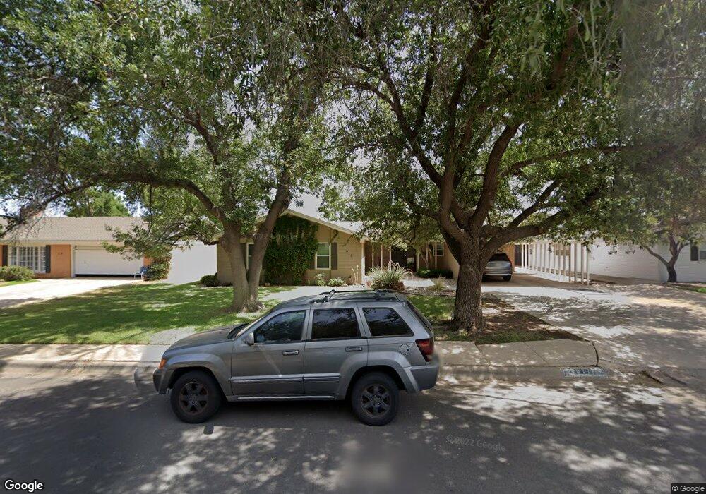 911 Country Club Dr, Midland, TX 79701 - photo 1