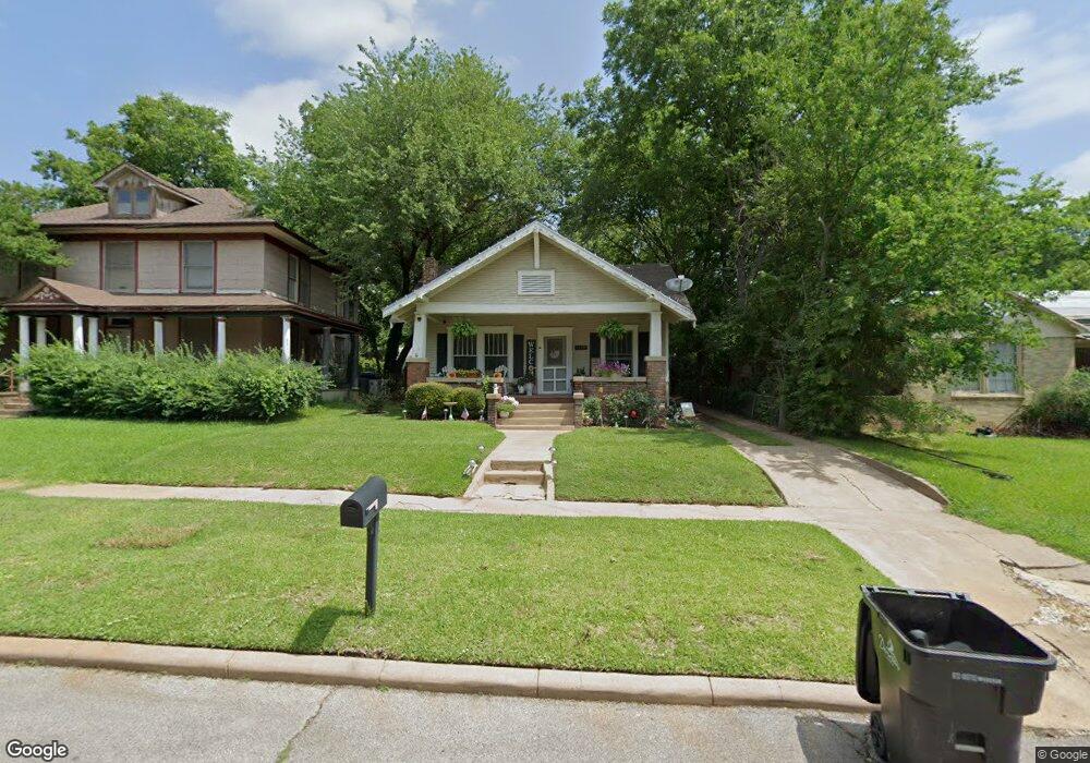 1127 W Woodard St, Denison, TX 75020 - photo 1