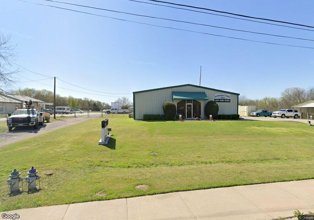 1265 W Kilpatrick St, Cleburne, TX 76033 - photo 1