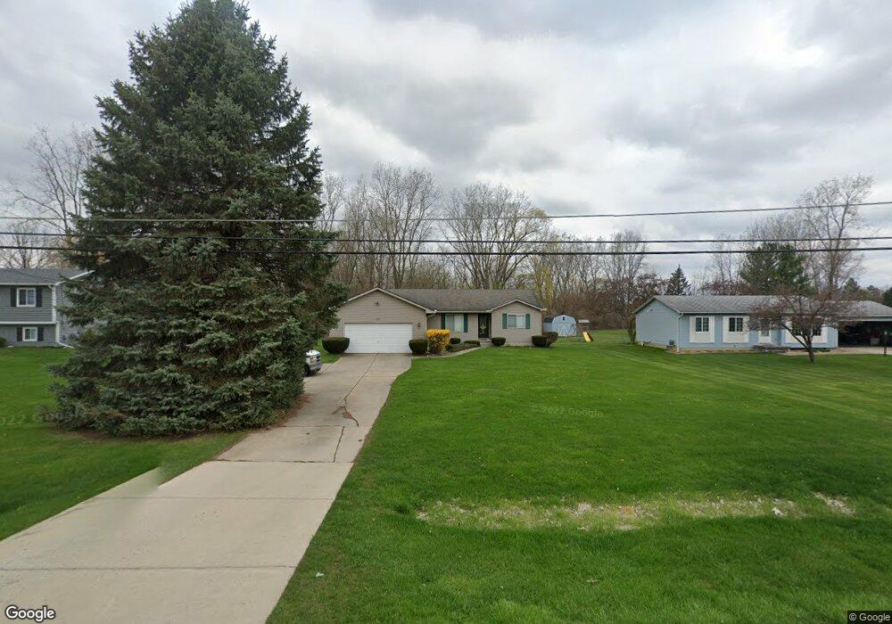 2215 N Irish Rd, Davison, MI 48423 - photo 1