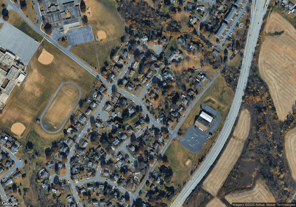 744 E 2nd St, Boyertown, PA 19512 - photo 1