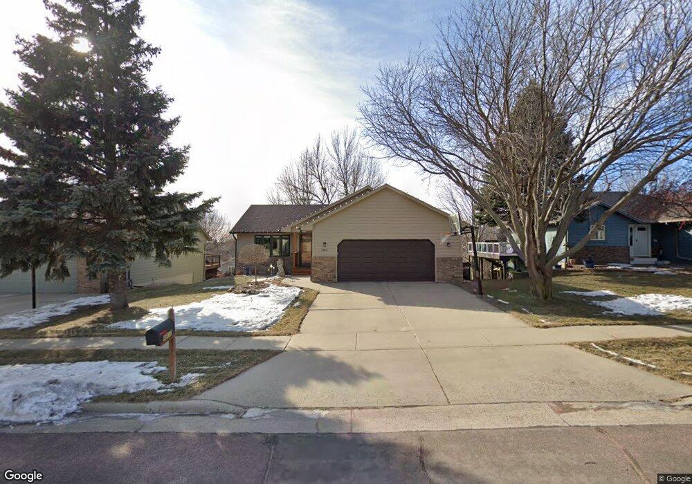 4913 E Fernwood Dr, Sioux Falls, SD 57110 - photo 1
