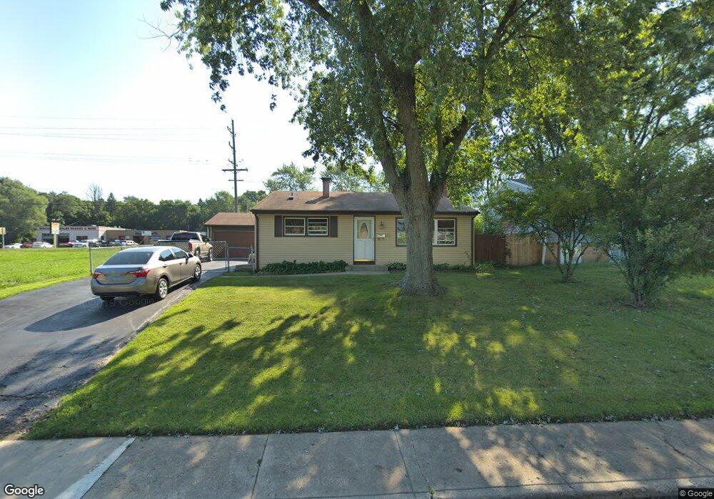 81 Alameda Dr, Carpentersville, IL 60110 - photo 1