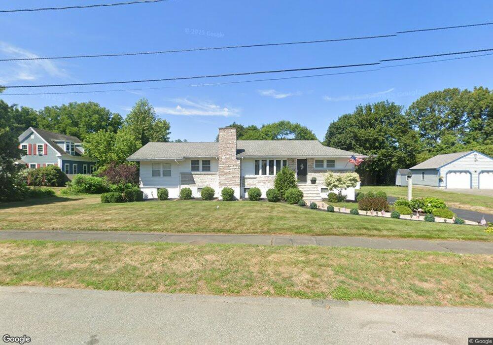 10 Briarwood Dr, Danvers, MA 01923 - photo 1