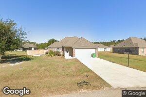 28725 Noah Ln, Albany, LA 70711