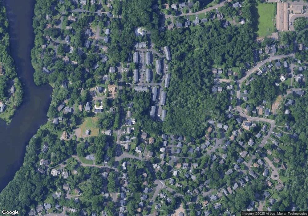 65 Stirrup Ln, Riverside, CT 06878 - photo 1