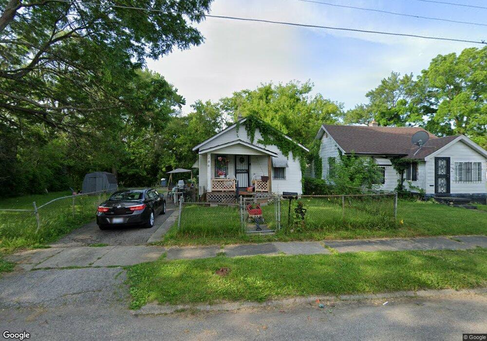 346 E Foss Ave, Flint, MI 48505 - photo 1