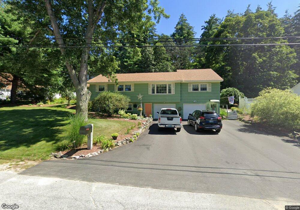 22 Hickory St, Hudson, NH 03051 - photo 1