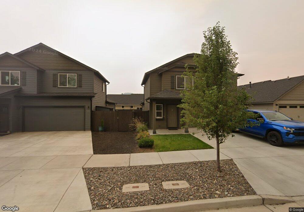 1495 NE Rumgay Ln, Bend, OR 97701 - photo 1