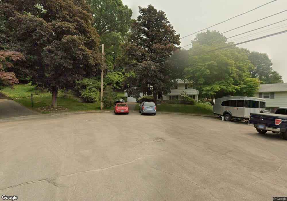 41 Shalimar Ln, Fairfield, CT 06824 - photo 1