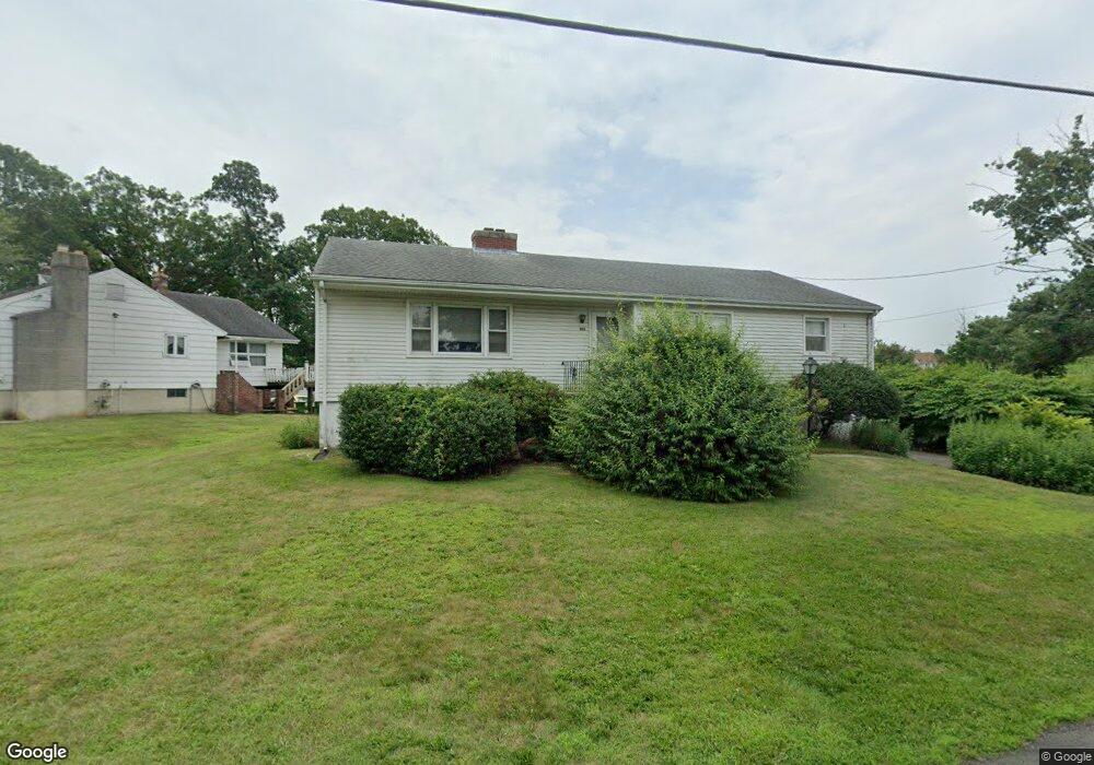 143 Meadow View Rd, New Haven, CT 06512 - photo 1