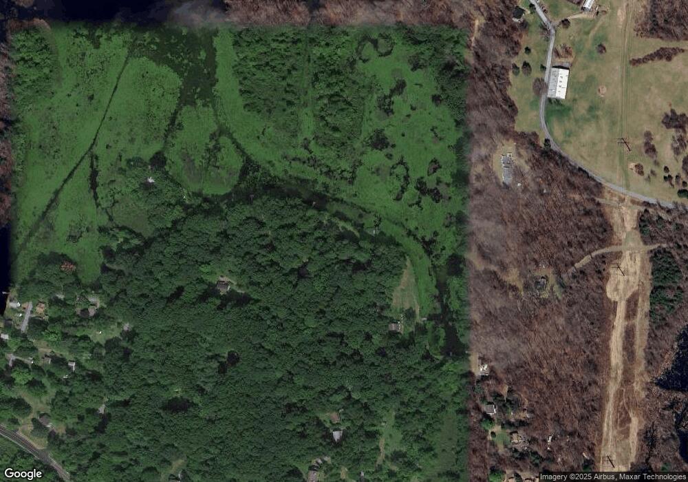 10 Pine Tree Rd, Rhinebeck, NY 12572 - photo 1