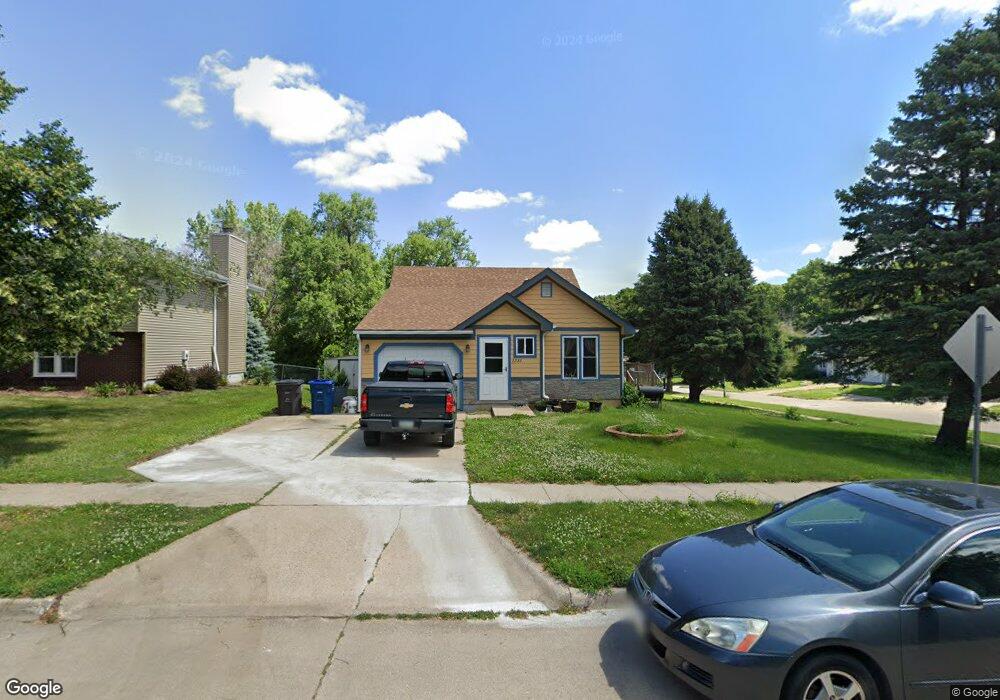 2236 E Caulder Ct, Des Moines, IA 50320 - photo 1