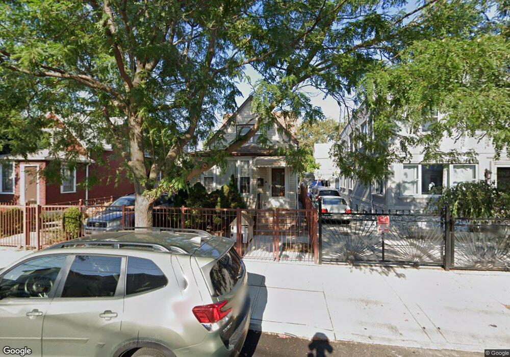 8719 110th St, Richmond Hill, NY 11418 - photo 1