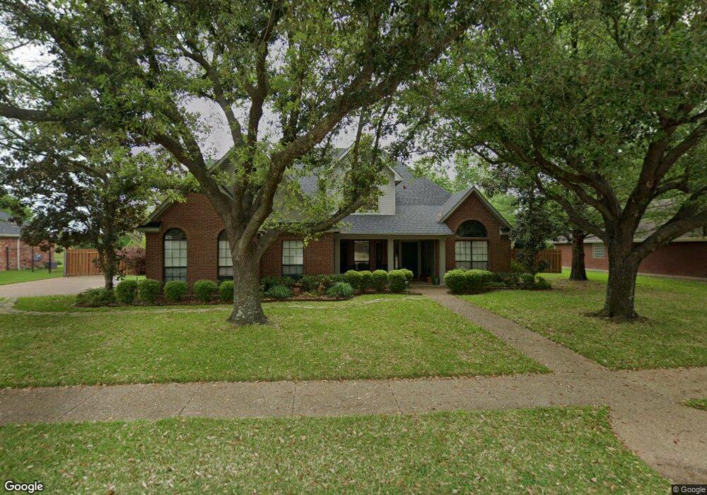 2500 Inverrary Dr, Ennis, TX 75119 - photo 1