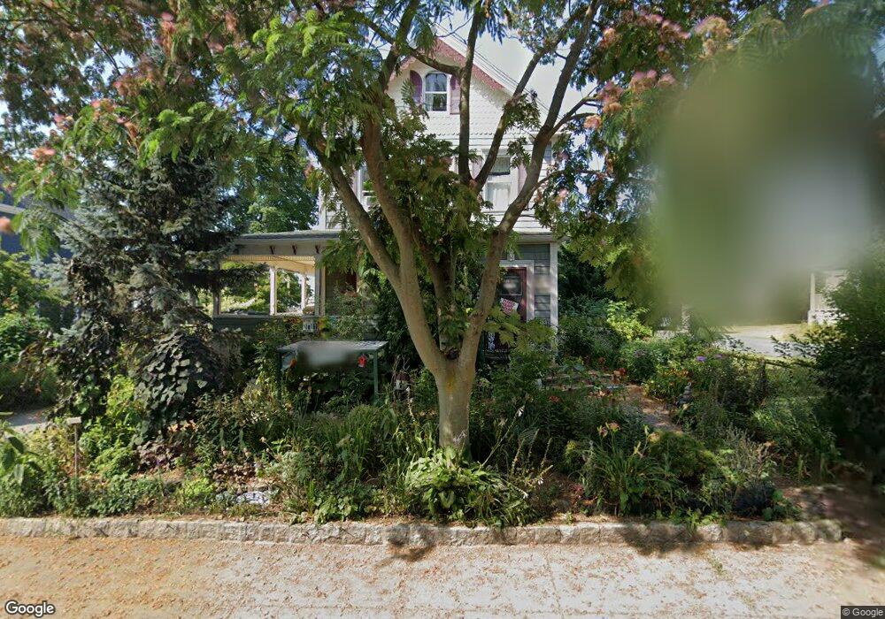 106 Temple St, West Roxbury, MA 02132 - photo 1